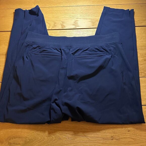 Athleta Brooklyn ankle pant black 10 - Picture 9 of 10